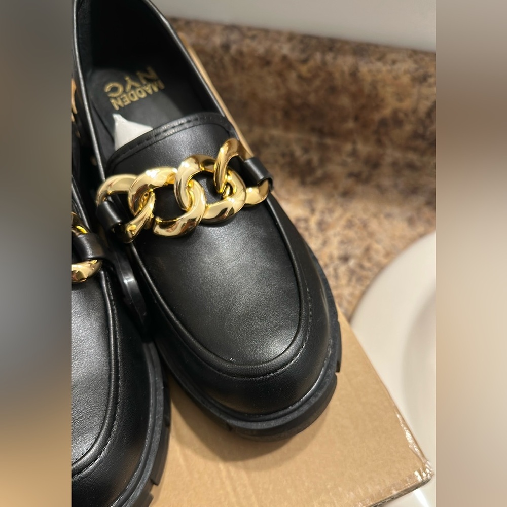 Women's Black Loafers with Gold Chain - Picture 8 of 8